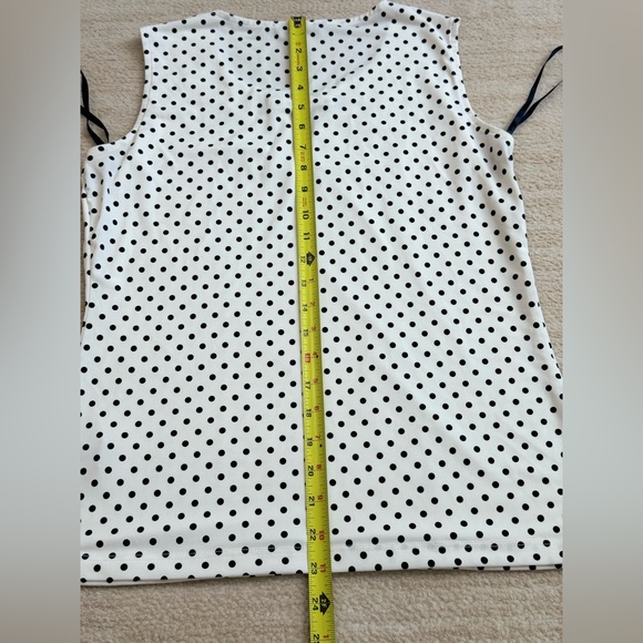 Tommy Hilfiger Women's White/Black Polka Dot Sleeveless Blouse, Size Medium - Picture 7 of 9